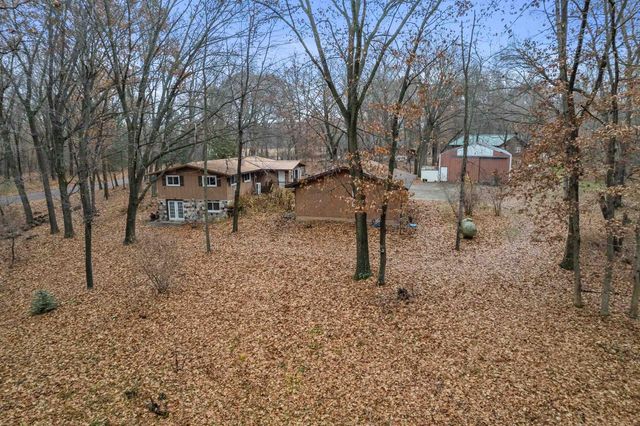 W2069 Elk Court, Montello, WI 53949