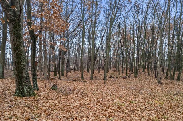 W2069 Elk Court, Montello, WI 53949