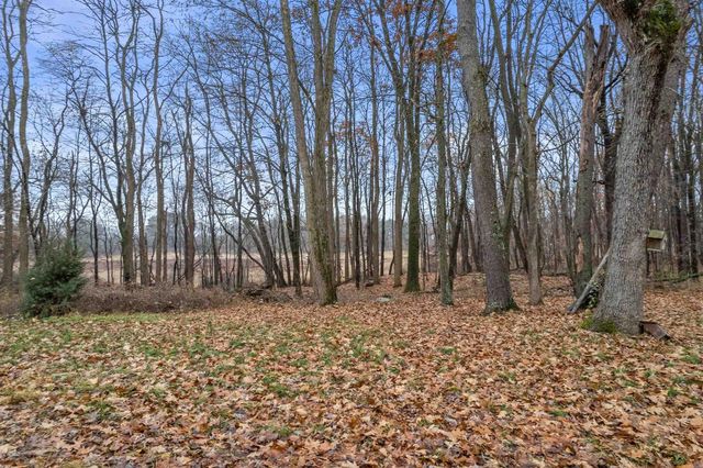 W2069 Elk Court, Montello, WI 53949