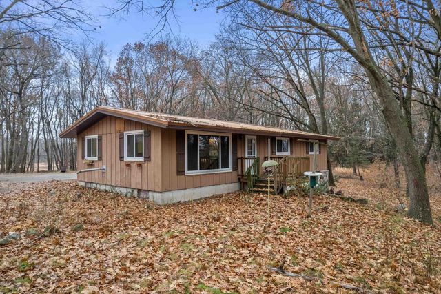 W2069 Elk Court, Montello, WI 53949