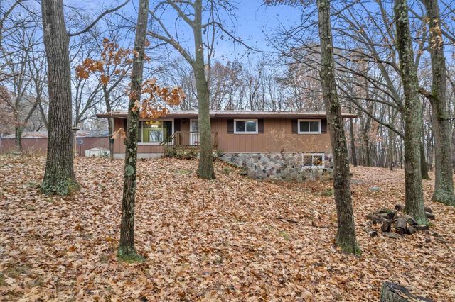W2069 Elk Court, Montello, WI 53949