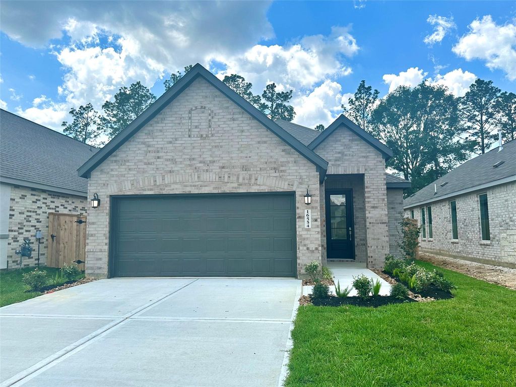 16554 Timberwolf Trail, New Caney, TX 77357