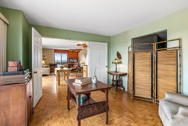 410 Groveland Avenue 1301, Minneapolis, MN 55403