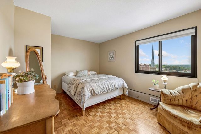 410 Groveland Avenue 1301, Minneapolis, MN 55403