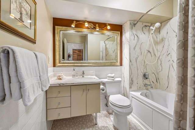 410 Groveland Avenue 1301, Minneapolis, MN 55403