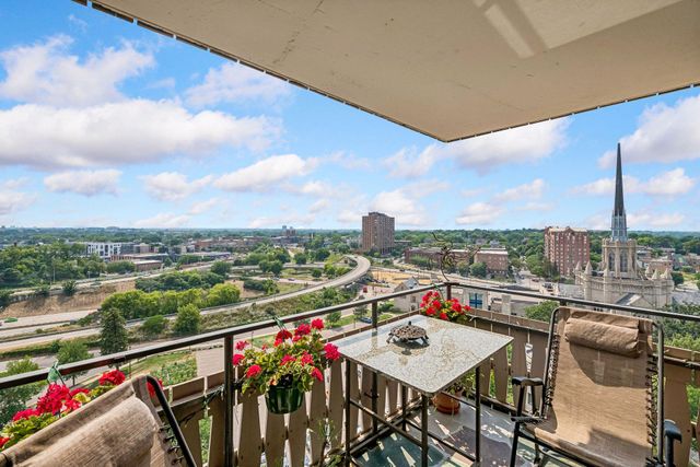 410 Groveland Avenue 1301, Minneapolis, MN 55403