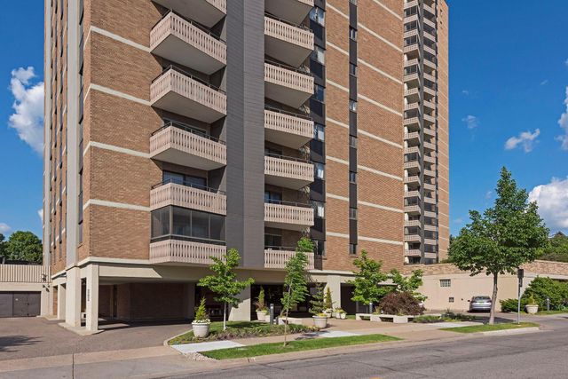 410 Groveland Avenue 1301, Minneapolis, MN 55403