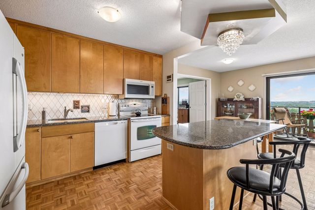 410 Groveland Avenue 1301, Minneapolis, MN 55403