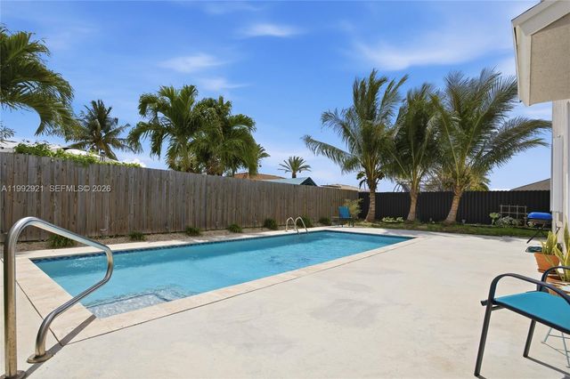 27603 SW 133rd Ave, Homestead, FL 33032