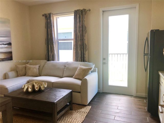 27603 SW 133rd Ave, Homestead, FL 33032