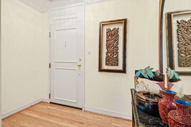 2929 Buffalo Speedway A301, Houston, TX 77098