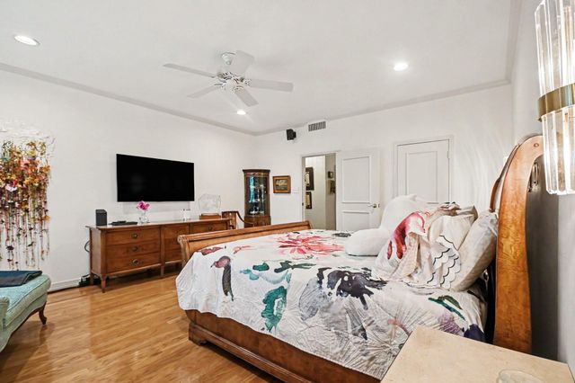 2929 Buffalo Speedway A301, Houston, TX 77098