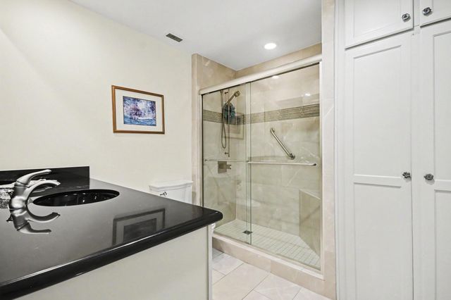 2929 Buffalo Speedway A301, Houston, TX 77098