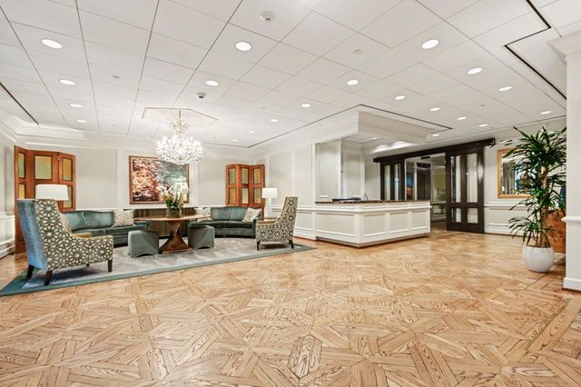 2929 Buffalo Speedway A301, Houston, TX 77098