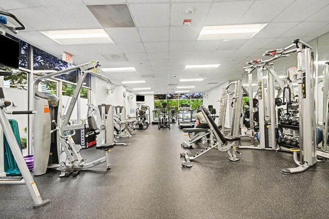 2929 Buffalo Speedway A301, Houston, TX 77098