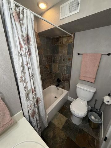 4500 Jefferson Street 102, Kansas City, MO 64111