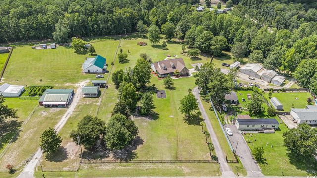 5858 Bluewater Rd., Conway, SC 29527