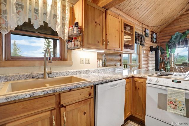 131 GCR 566, Granby, CO 80446