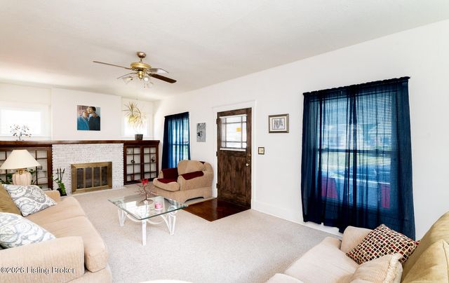636 Cecil Ave, Louisville, KY 40211