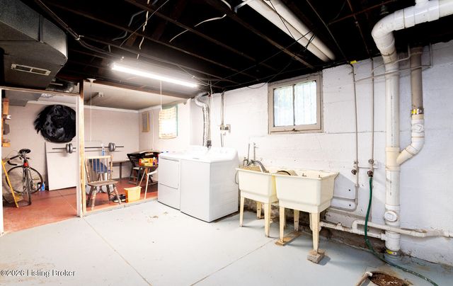 636 Cecil Ave, Louisville, KY 40211