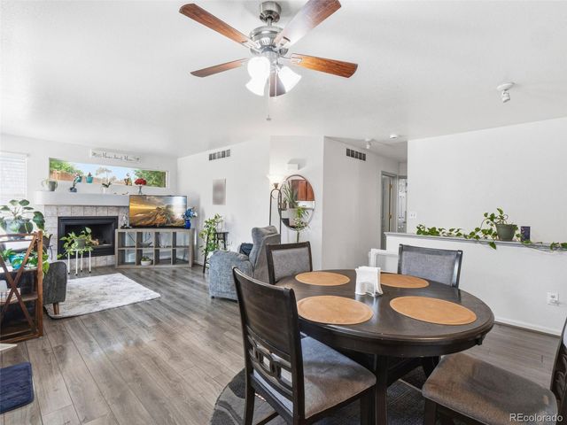 1960 Espana Way, Aurora, CO 80011