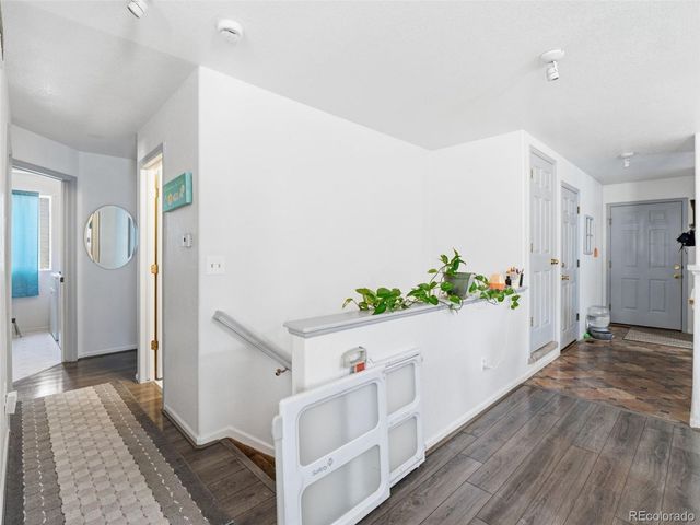 1960 Espana Way, Aurora, CO 80011