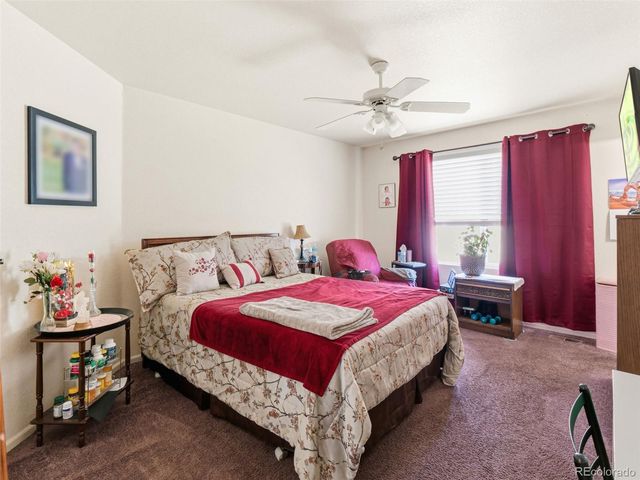 1960 Espana Way, Aurora, CO 80011