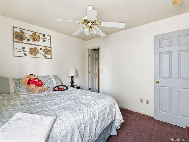1960 Espana Way, Aurora, CO 80011