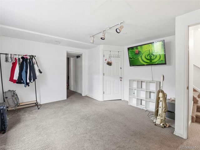 1960 Espana Way, Aurora, CO 80011
