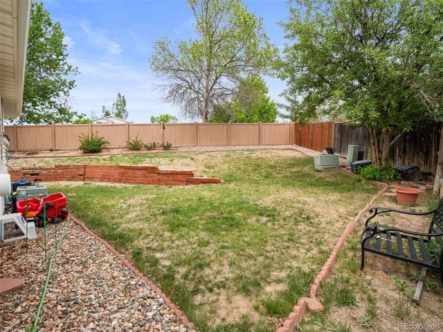 1960 Espana Way, Aurora, CO 80011
