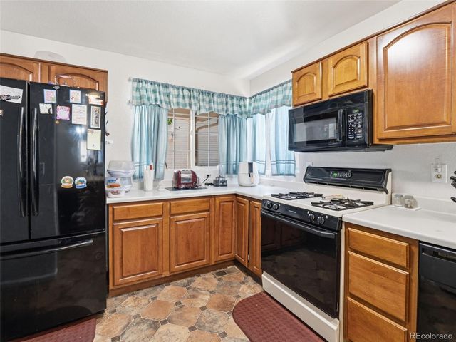 1960 Espana Way, Aurora, CO 80011