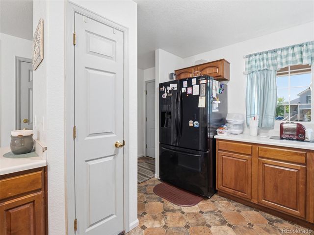 1960 Espana Way, Aurora, CO 80011