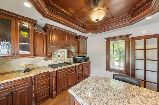 14000 Mcalister Road, Conroe, TX 77302