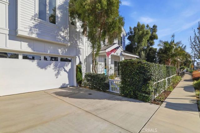 2360 Orange Avenue, Costa Mesa, CA 92627