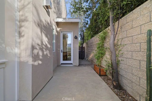 2360 Orange Avenue, Costa Mesa, CA 92627