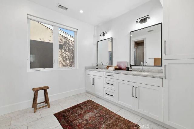 2360 Orange Avenue, Costa Mesa, CA 92627