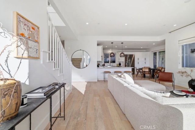 2360 Orange Avenue, Costa Mesa, CA 92627