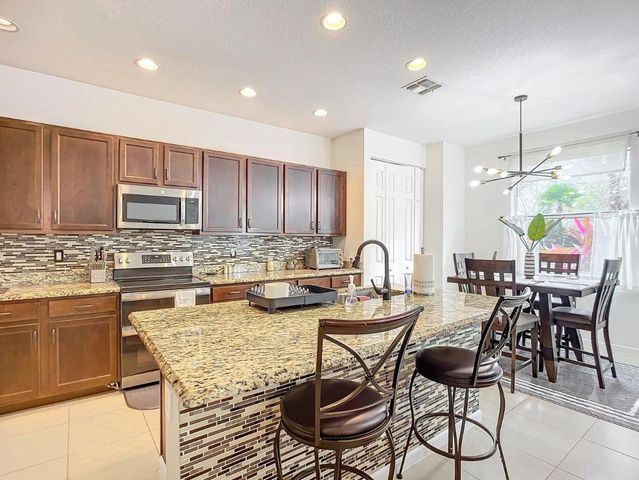 11931 SW Crestwood Circle, Port St. Lucie, Port St Lucie, FL 34987