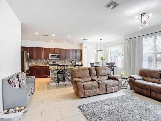 11931 SW Crestwood Circle, Port St. Lucie, Port St Lucie, FL 34987