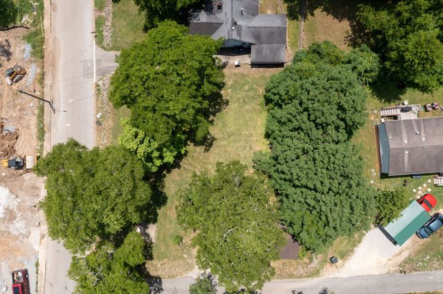 601 Bullock St, Columbia, TN 38401