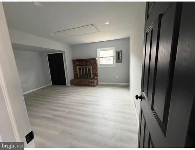 283 NORTHAMPTON DR, Willingboro, NJ 08046