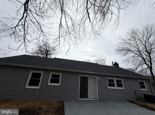 283 NORTHAMPTON DR, Willingboro, NJ 08046