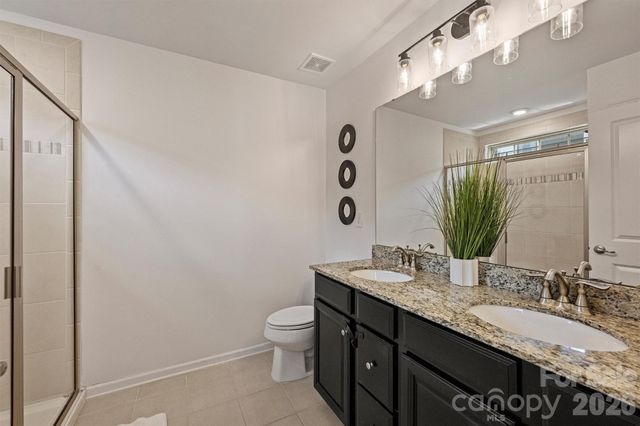 1317 Queen Lyon Court, Charlotte, NC 28205
