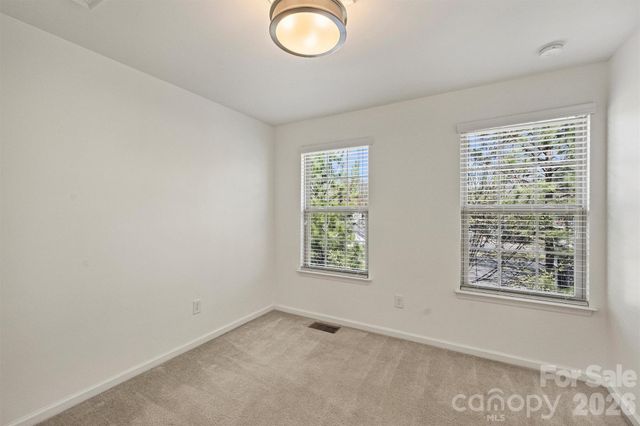 1317 Queen Lyon Court, Charlotte, NC 28205