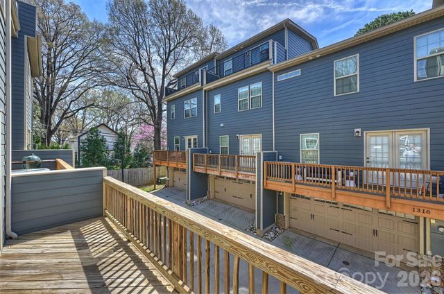 1317 Queen Lyon Court, Charlotte, NC 28205