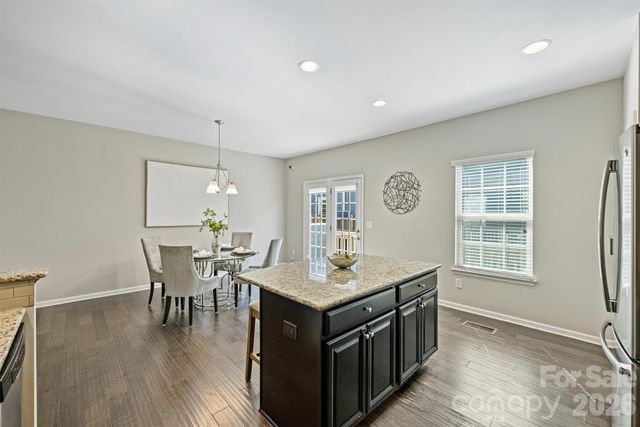 1317 Queen Lyon Court, Charlotte, NC 28205