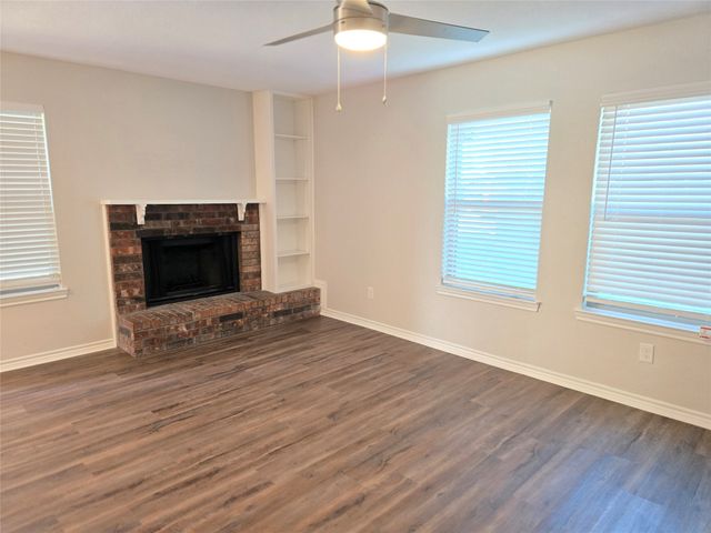 7800 Irish Drive 00D, North Richland Hills, TX 76180