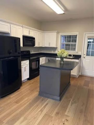 806 Cashmere Dr, Thompsons Station, TN 37179