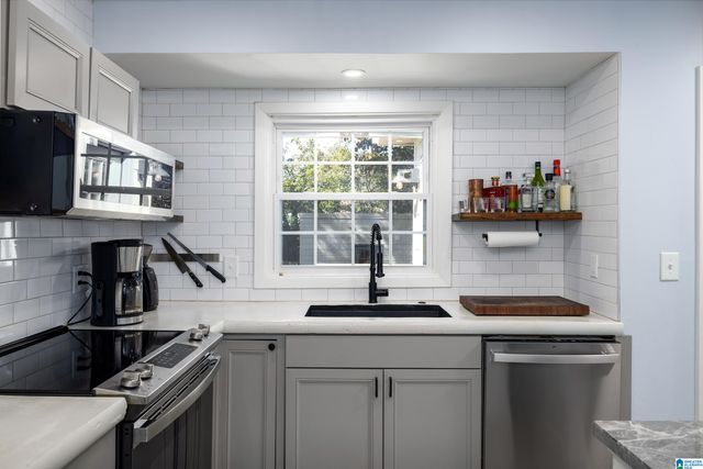 304 WILLOW BEND ROAD, Homewood, AL 35209