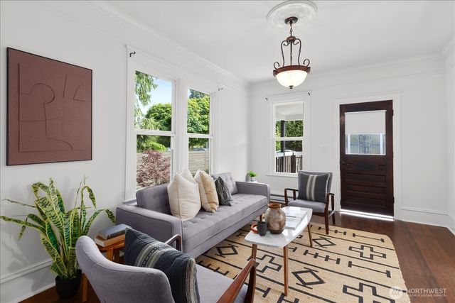 828 S Sullivan Street, Seattle, WA 98108